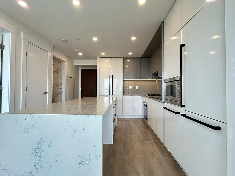 4711 Hazel St #1206 — Photo 3