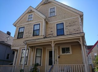 21 Oakley St, Dorchester, MA 02124