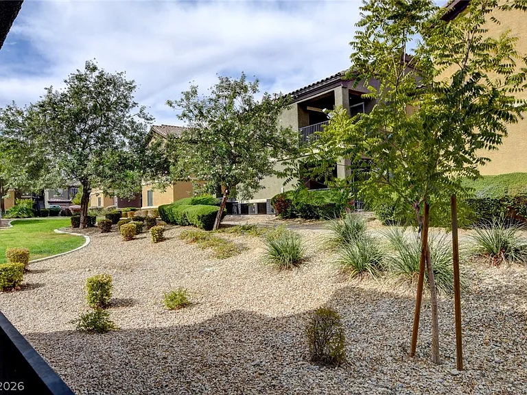 6868 Sky Pointe Dr #1078 — Photo 36