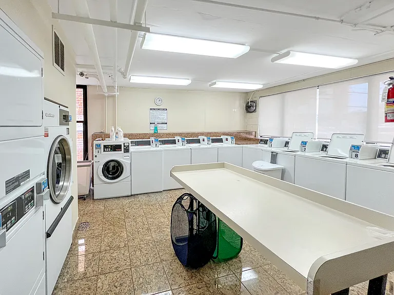 1540 N La Salle Dr #1001 — Photo 12
