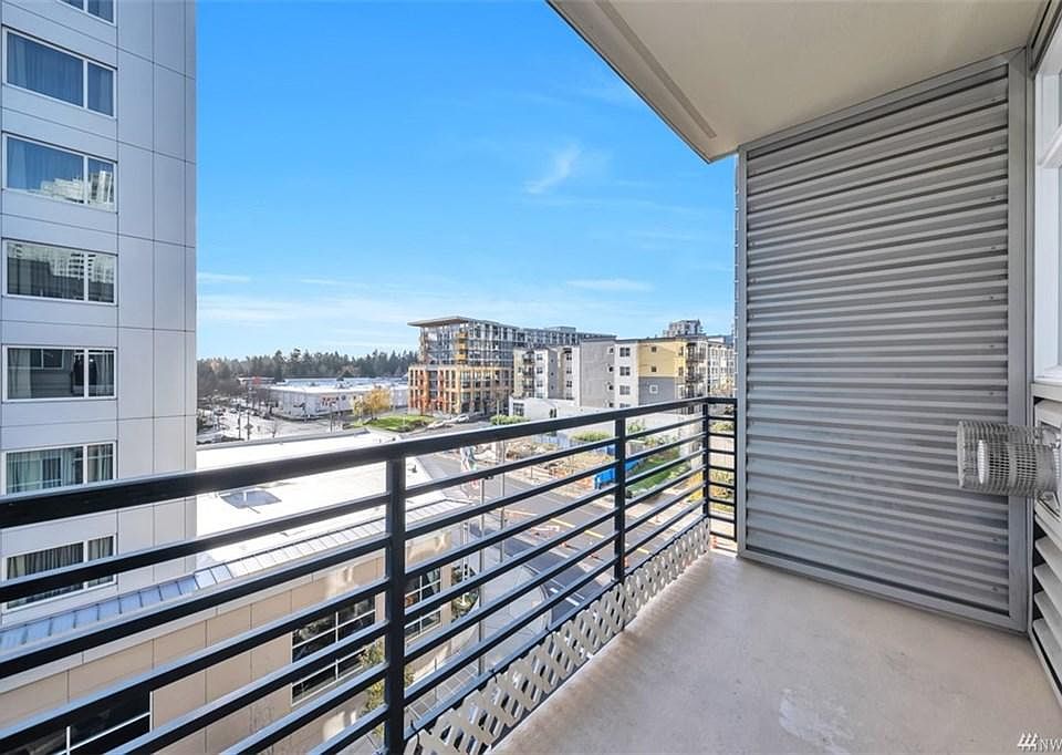 1st image of 300 110th Ave NE APT 506
