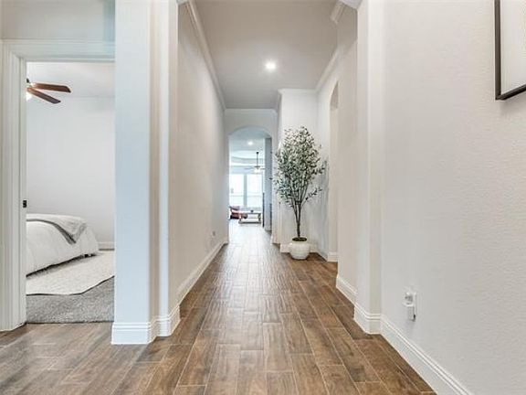 4th image of 10816 Calvert Pl