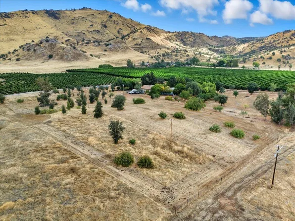 Rd 206, Woodlake, CA 93286