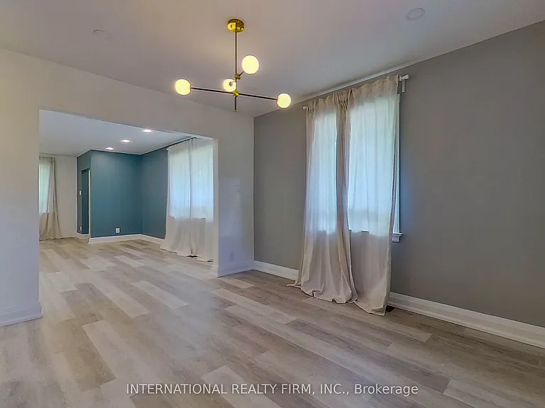 85 Churchill Ave — Photo 10