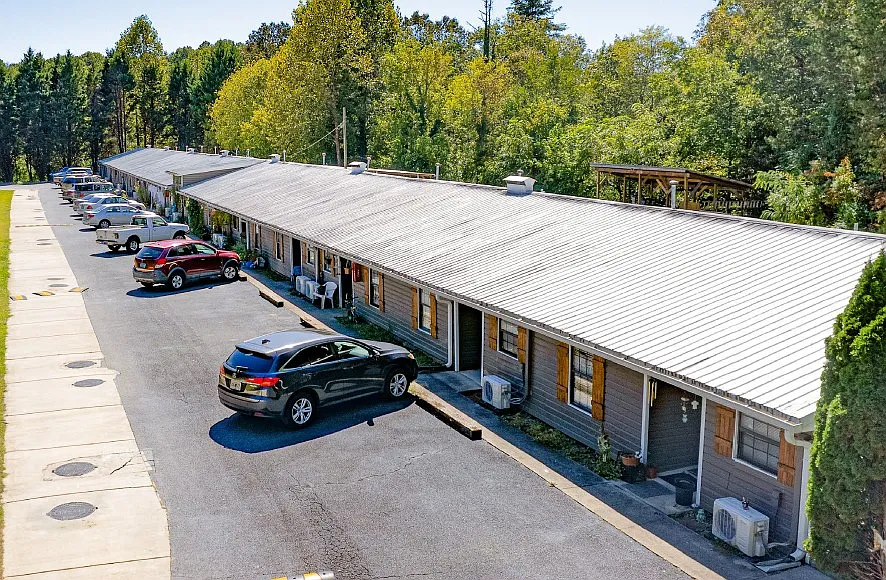 137 Sumner Top Ln #2