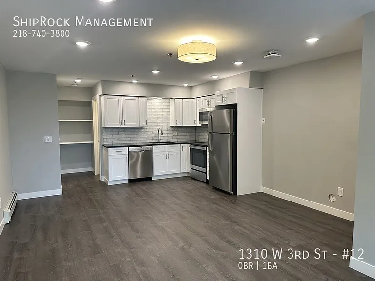 1310 W 3rd St #12 — Photo 4