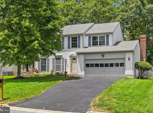 8234 Crackling Fire Dr, Gainesville, VA 20155