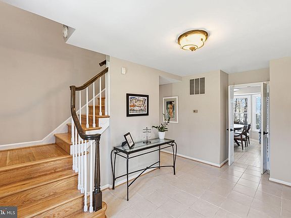 3rd image of 4205 Norbeck Rd