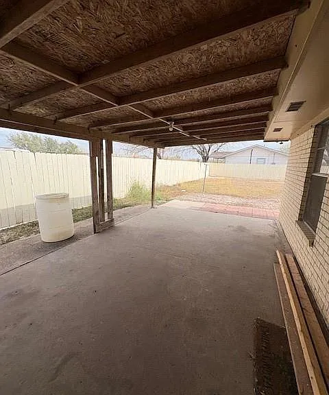 1128 N Los Ebanos Rd — Photo 18