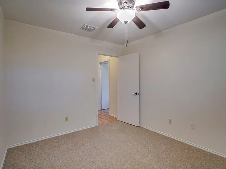 7004 Dallas Dr — Photo 15