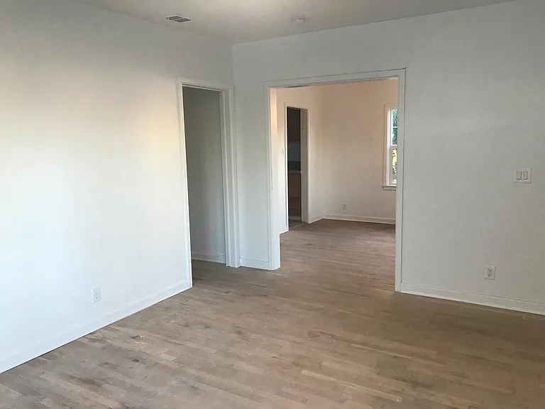 6251 Rosemead Blvd — Photo 6