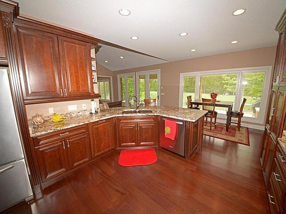 3rd image of 45 Lindsey Knoll Ct