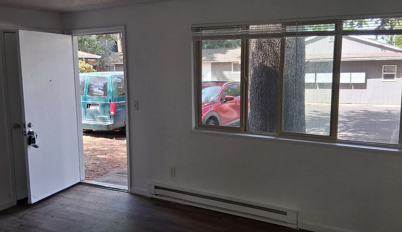 Zion Court 18 plex — Photo 3