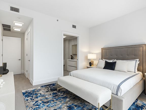 2nd image of 2222 Ocean Ave #5