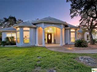 308 Coyote Ridge Dr, Spring Branch, TX 78070