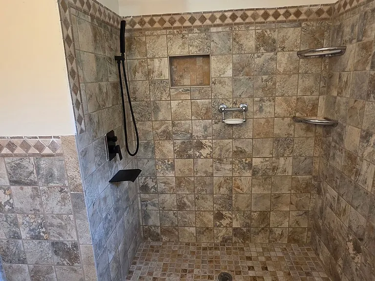 3417 Windsor Rd SW — Photo 15