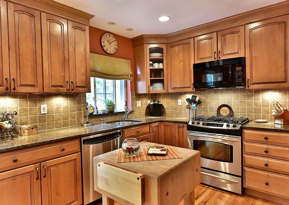 137 Summit Ave, Waldwick, NJ 07463 Zillow