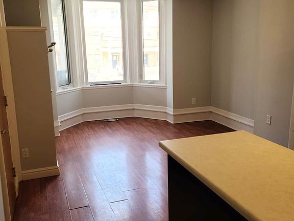 2nd image of 26 Stanley St #3
