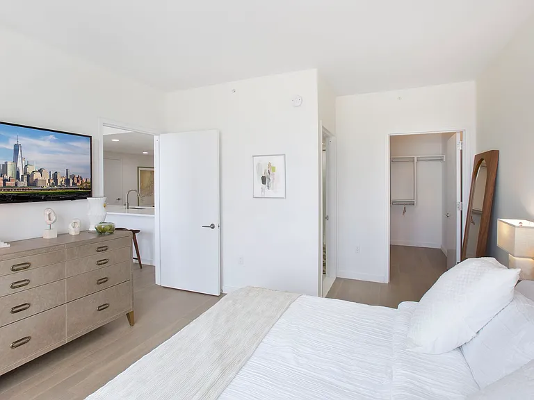 Newport Rentals — Photo 468