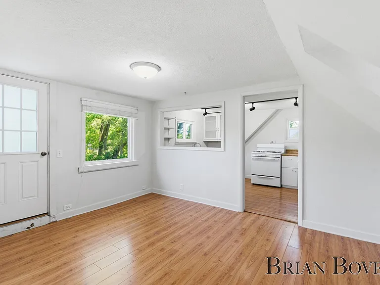 6480 Belmont Ave NE #UP — Photo 30