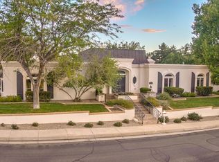 10904 Country Clb NE, Albuquerque, NM 87111