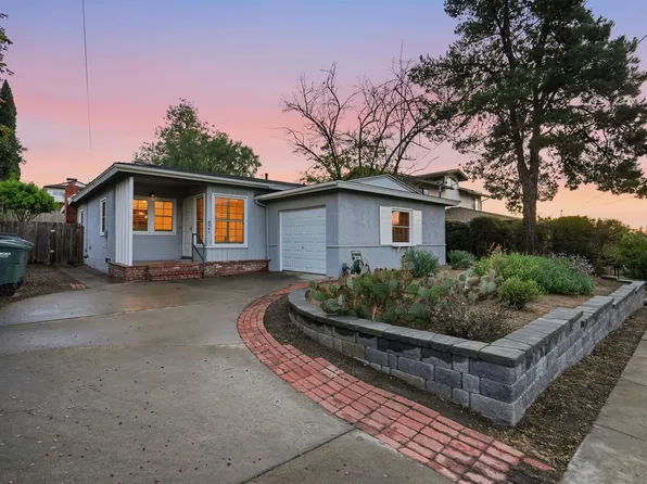 8741 Crockett St, La Mesa, CA 91942