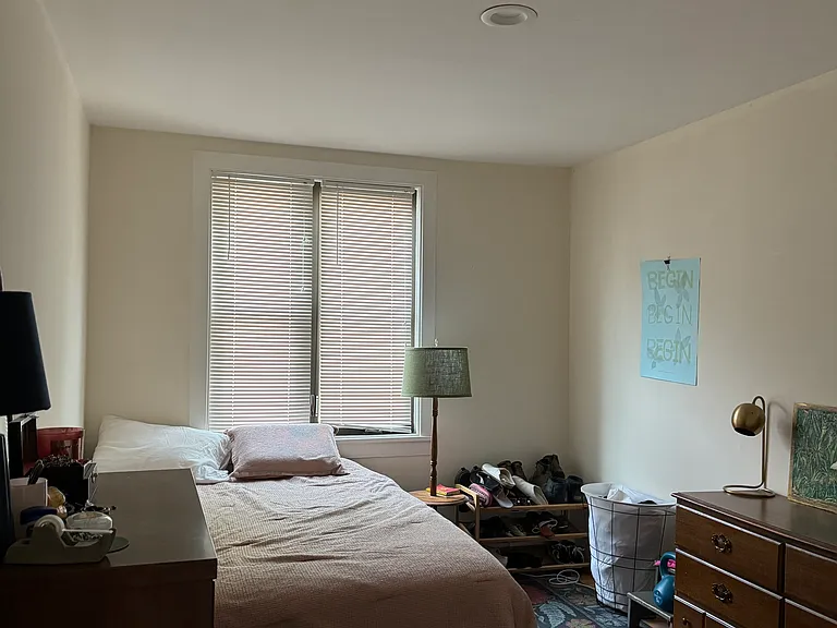 130 Robinson Pkwy #1 — Photo 4