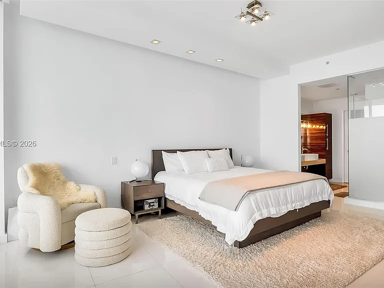 2020 N Bayshore Dr #2603 — Photo 24