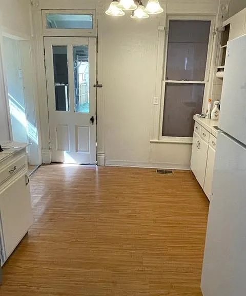 523 E 3rd St #523 — Photo 9