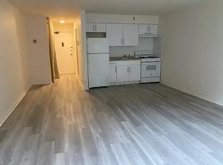 445 Broad Ave APT 3C, Palisades Park, NJ 07650
