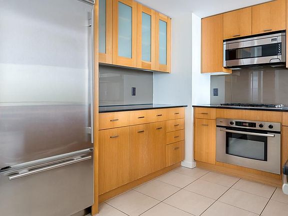 3rd image of 355 1st St #S1805-l