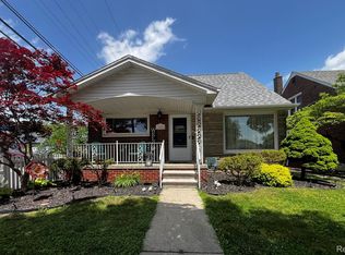 15854 Englewood Ave, Allen Park, MI 48101