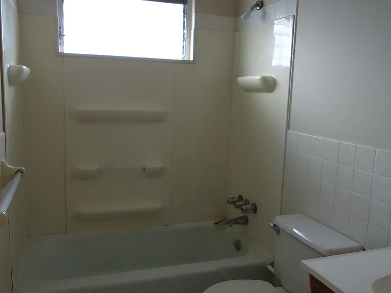15 N Purcell Ave — Photo 18