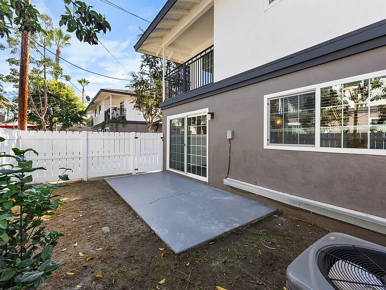 Pacific Palms Apartment Homes — Photo 26