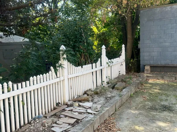 1044 East 96th Street image 8 of 9