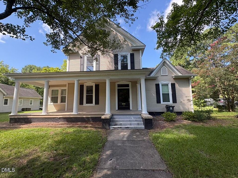 1st image of 512 Raleigh St