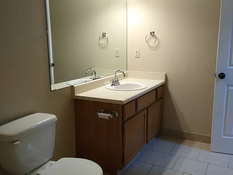 460 S Fenton St — Photo 23