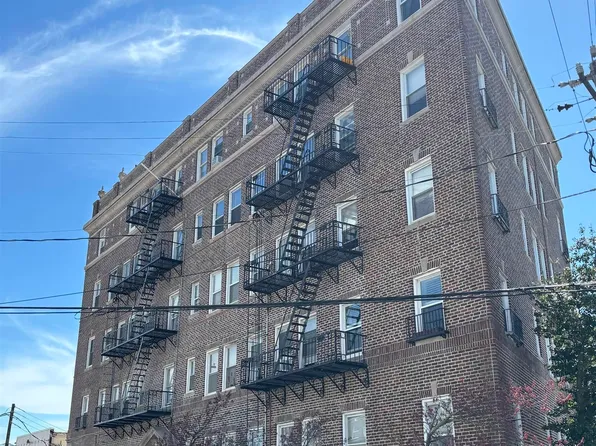 2 S Hartford Ave APT D3, Atlantic City, NJ 08401