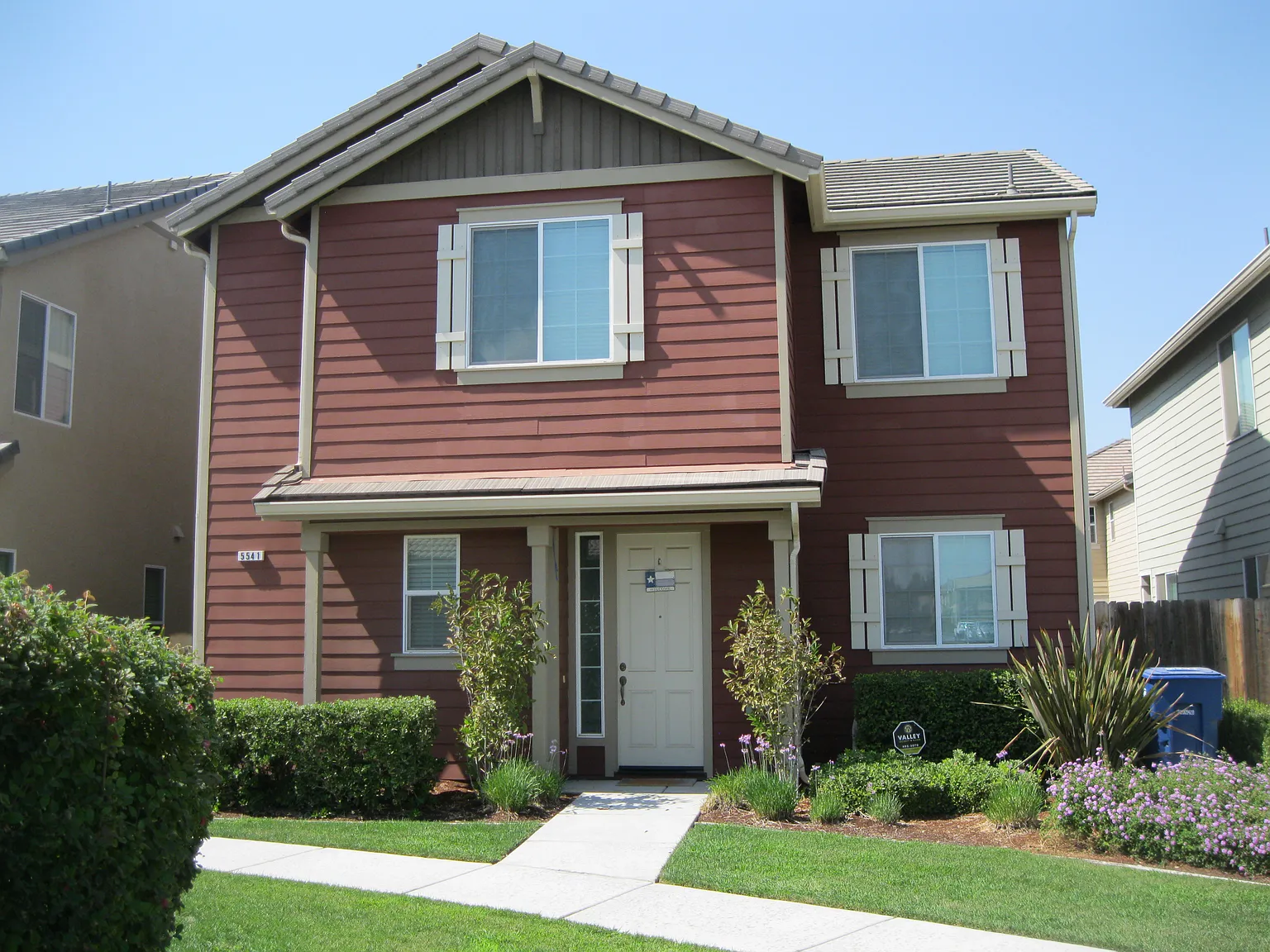 5541 N Valdez Ln photo 1