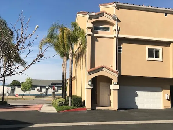 2802 Green River Rd Unit 104, Corona, CA 92882