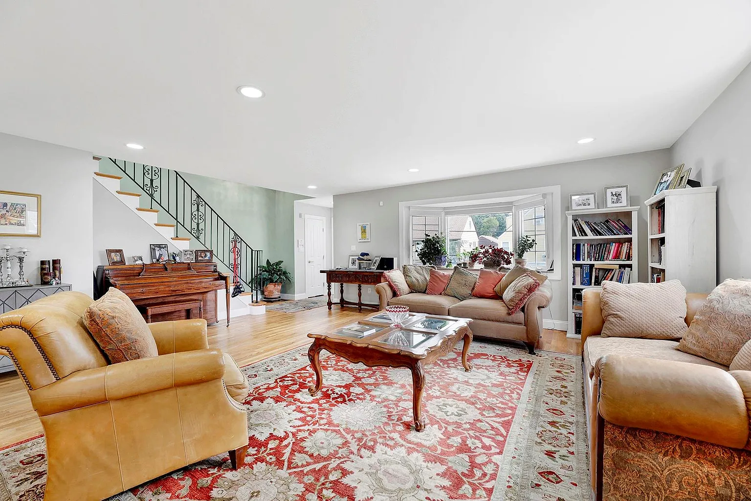 97 Burnham Avenue photo 1