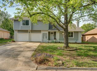 208 Raintree St, Nixa, MO 65714