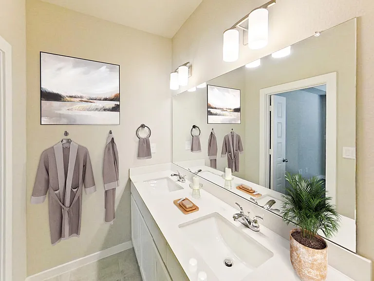 Lakewood Manor — Photo 16