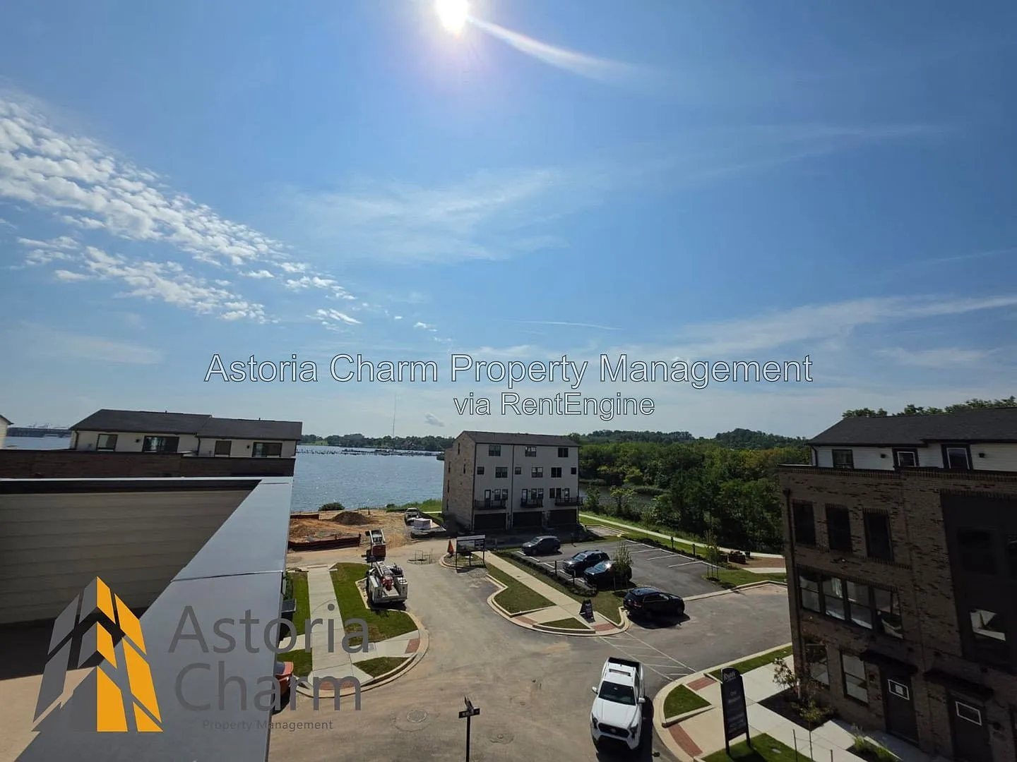 3 bed, 5.0 bath, 2080 sqft, $3,499 — Photo 4