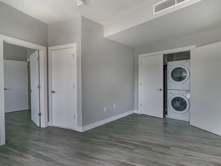 23 Central Ave — Photo 14