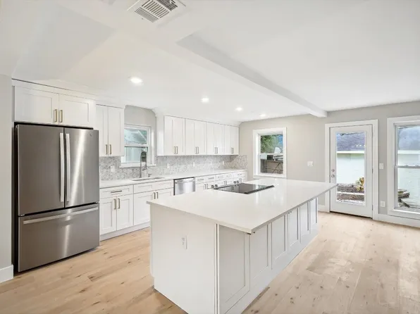 318 W Lookout Dr, Richardson, TX 75080