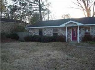 102 6th Ave NE, Magee, MS 39111