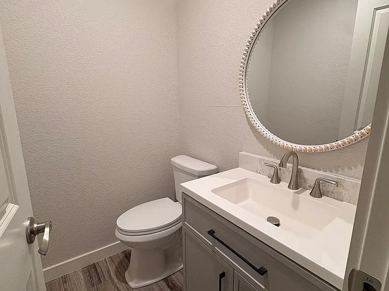 213 N Buffalo Grove Rd — Photo 8