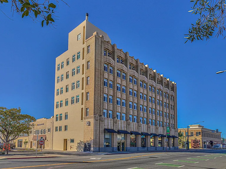 301 Main Street — Photo 16