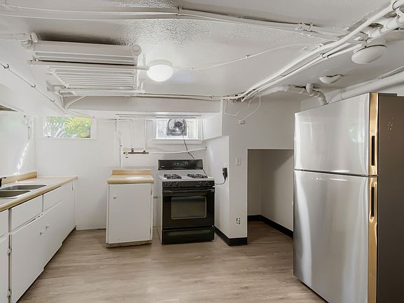 3rd image of 2735 W 32nd Ave APT B
